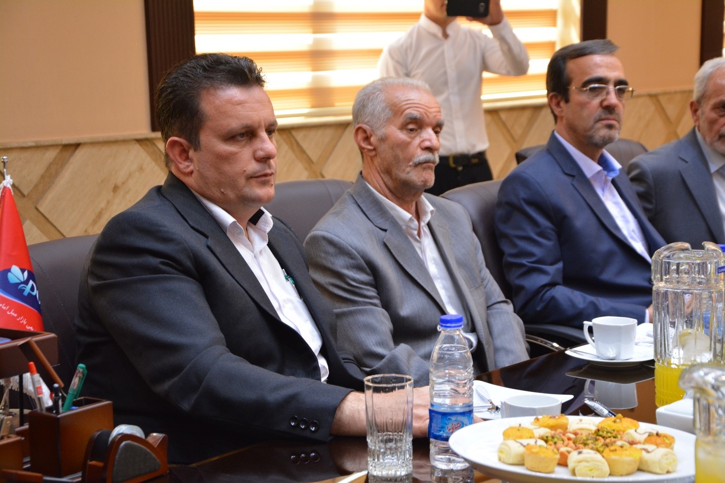 دکتر علی دهقان