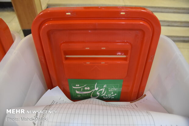فعالیت ۴ شبکه تلویزیونی تبلیغات انتخاباتی برای استان زنجان|ابهر من