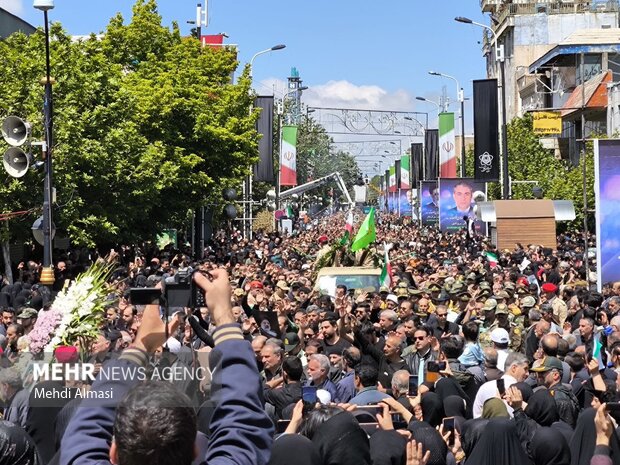 پیکر شهید «بهروز قدیمی» در زادگاهش به خاک سپرده شد|ابهر من
